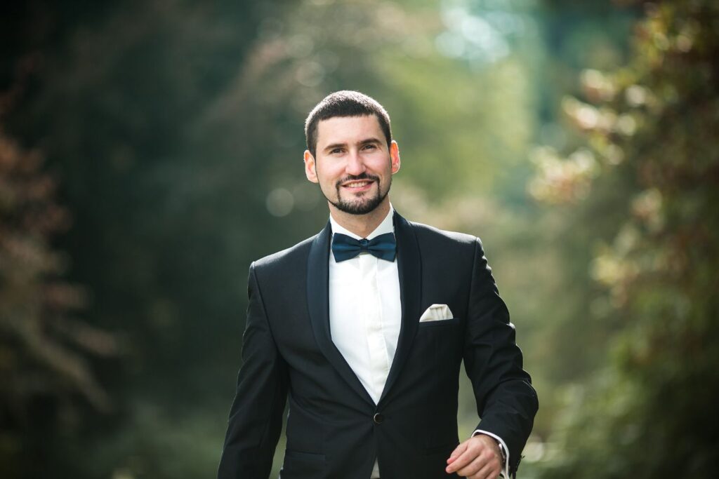 Ținute de botez pentru bărbați - cum alegi outfit-ul perfect când ești invitat la un astfel de eveniment